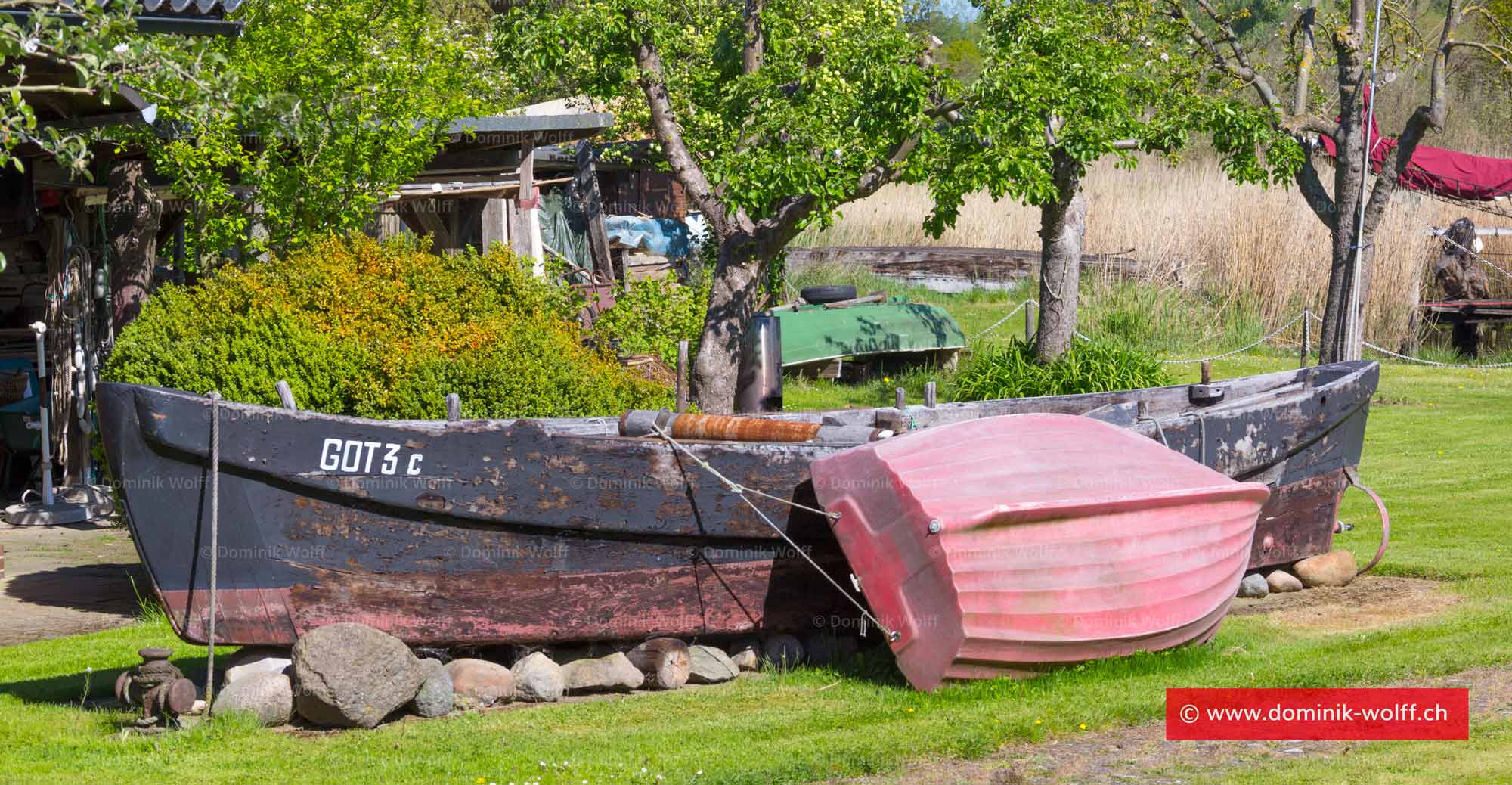 Bild + Foto - Altes Fischerboot in Lübeck