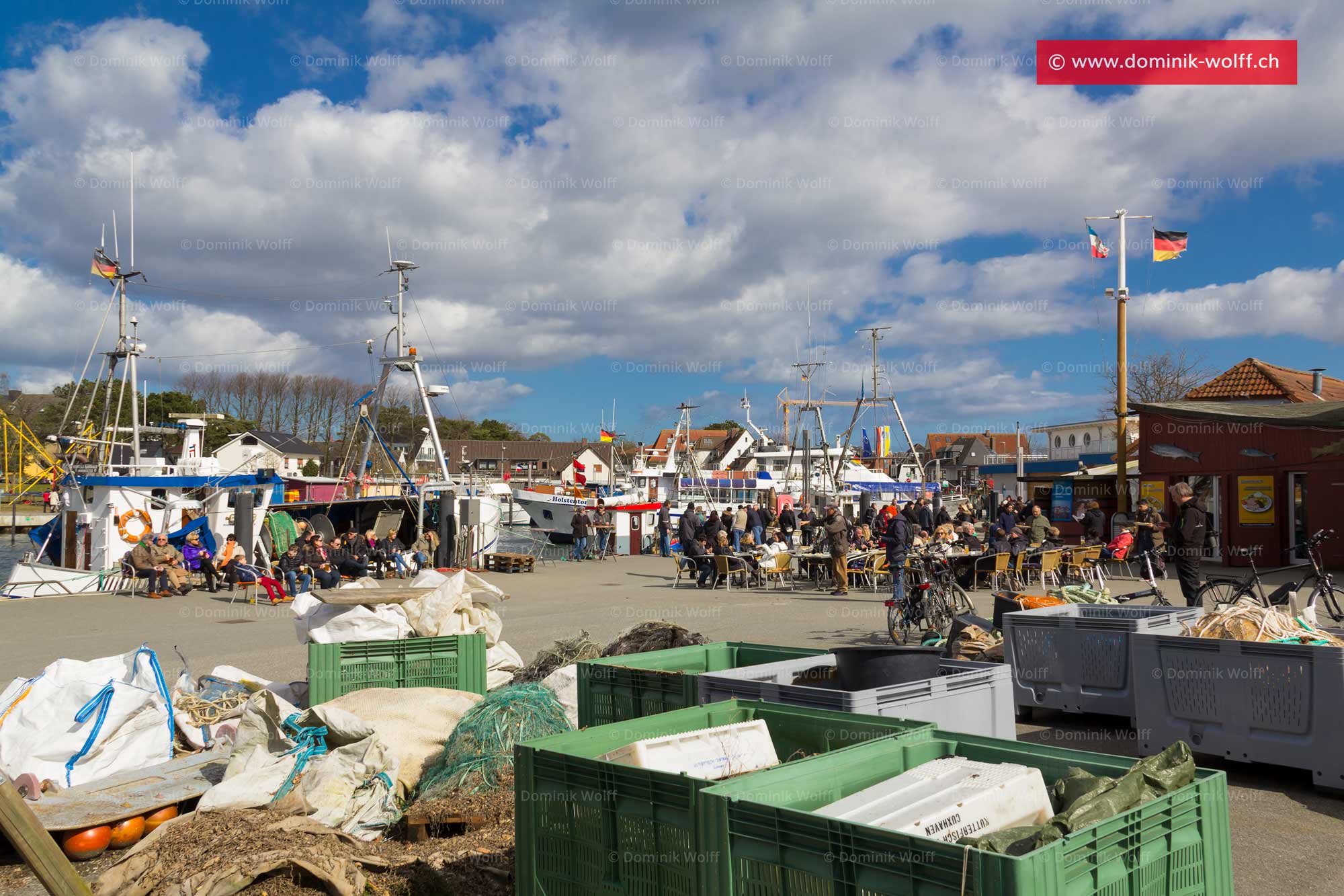 Bild + Foto - Fischereihafen Niendorf/Ostsee