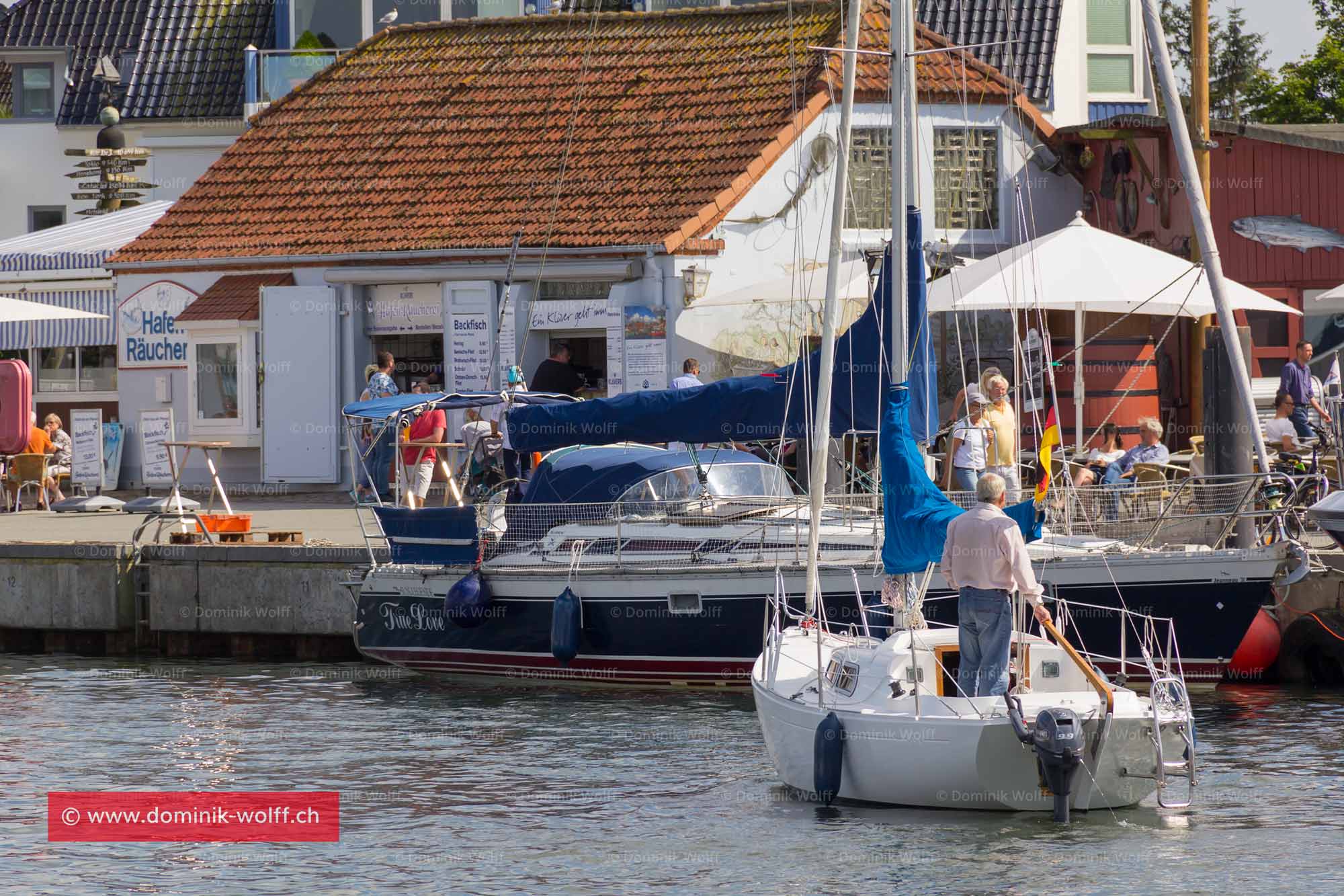 Bild + Foto - Hafenräucherei in Niendorf/Ostsee