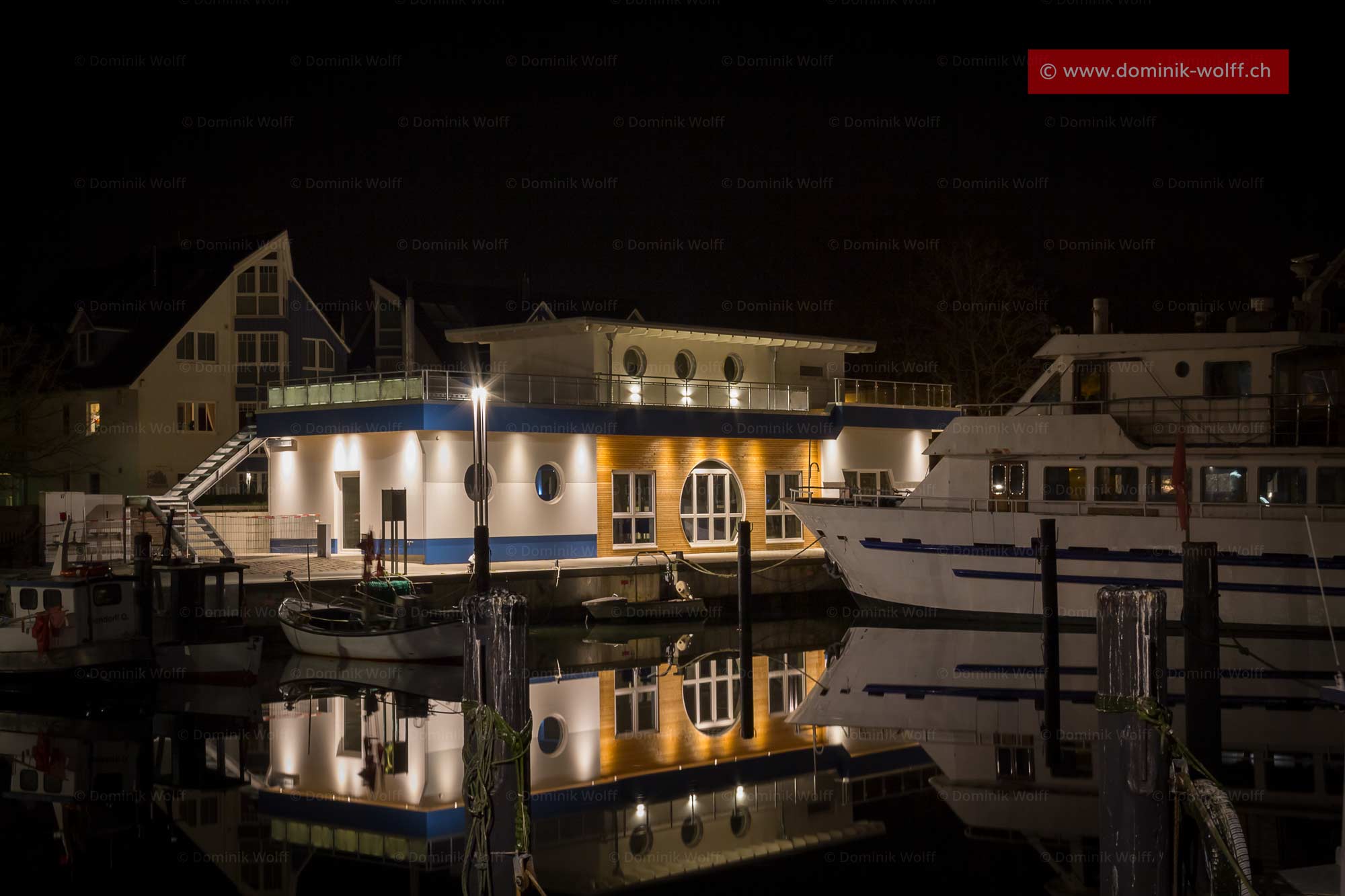 Bild + Foto - Tourist-Info am Niendorfer Hafen