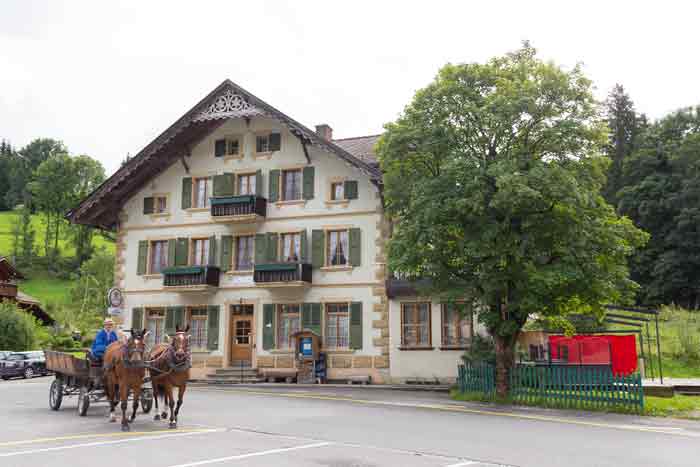Berghotel im Lauenental