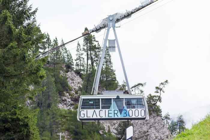Seilbahn zum Plateaugletscher